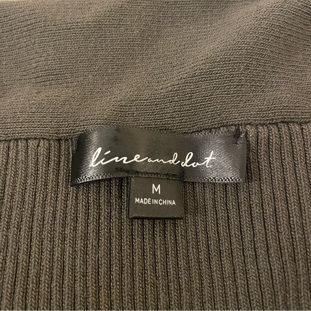 Line & Dot Olive Off-Shoulder Ribbed Top - Picture 4 of 6